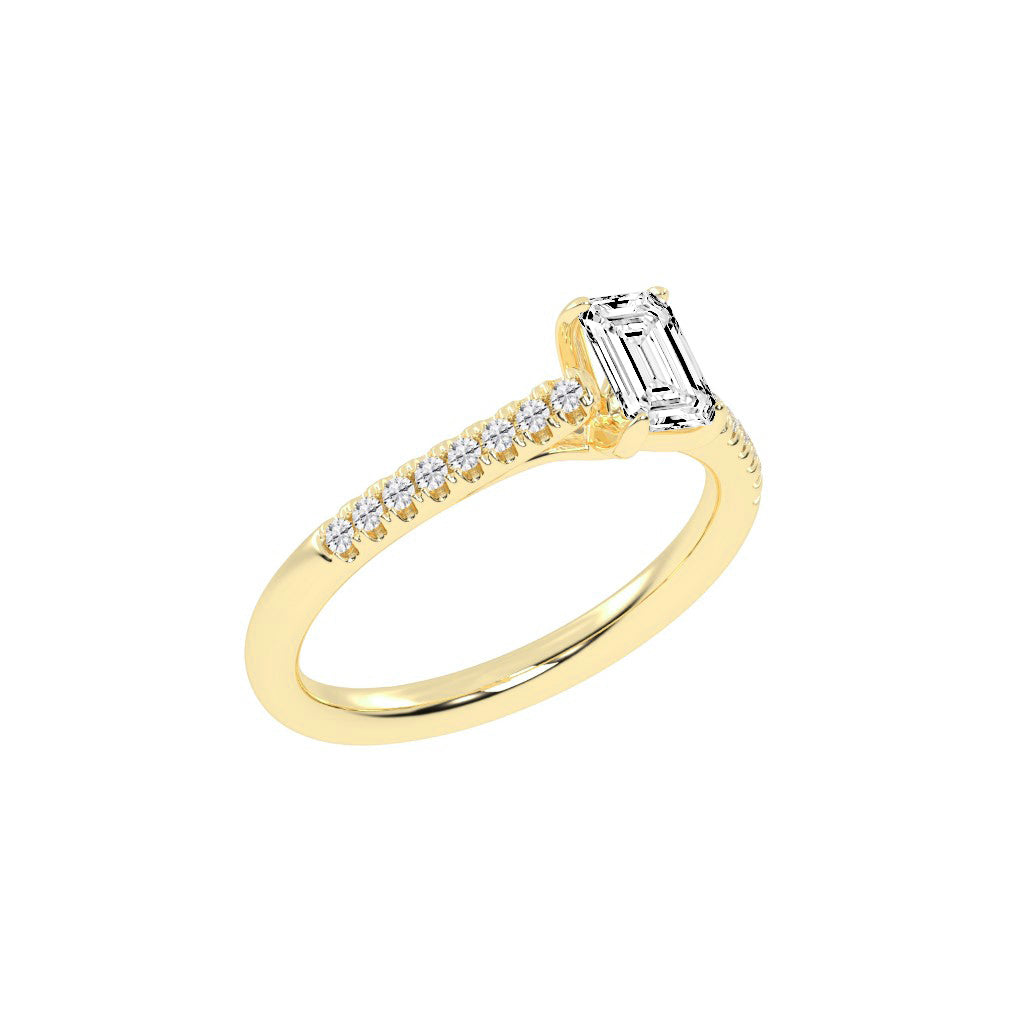 Valovon Shared Prong Round Cut Lab Diamond Ring