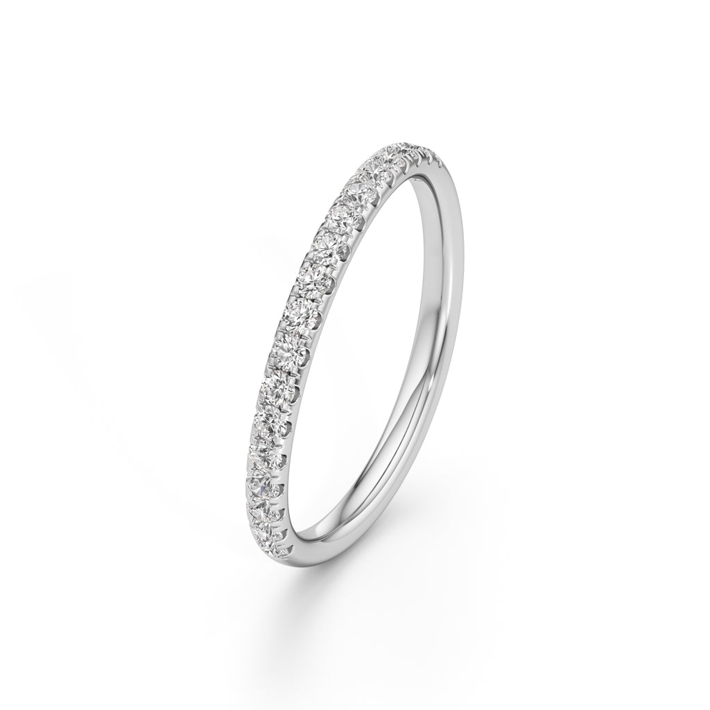 Valoria Shared Prong Round Shape Ring