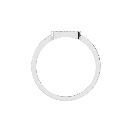 Deloria traditional round cut delicate lab diamond ring