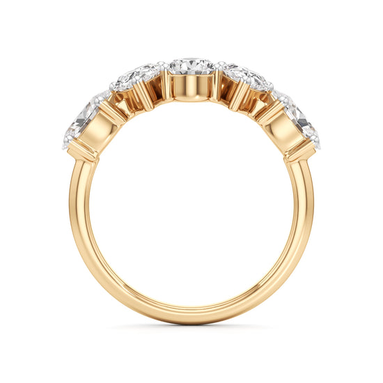 Lustrous Pear-Shaped Diamond Ring