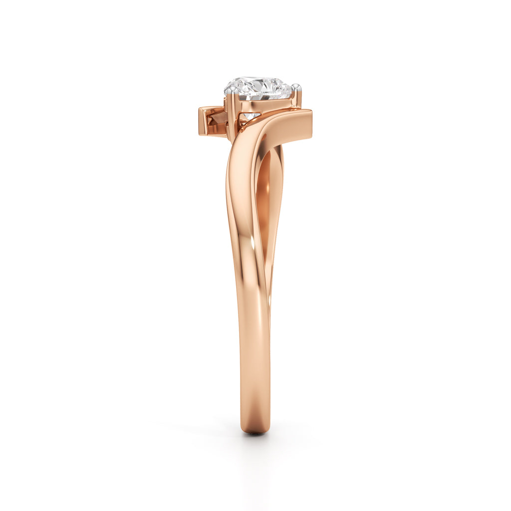 Sweetheart Twist Gold Ring