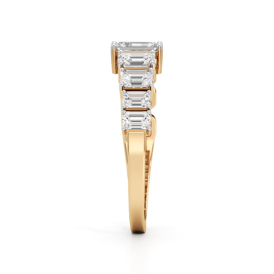 Aurelia Chain-Link Emerald Diamond Ring